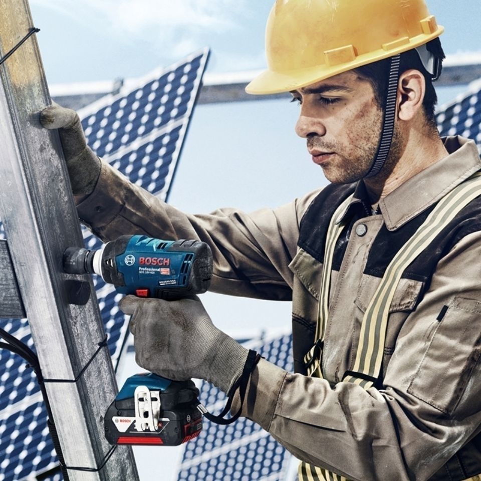 Bosch GDS 18V-400 Cordless Lmp - Power Tools Professional 评论和价格